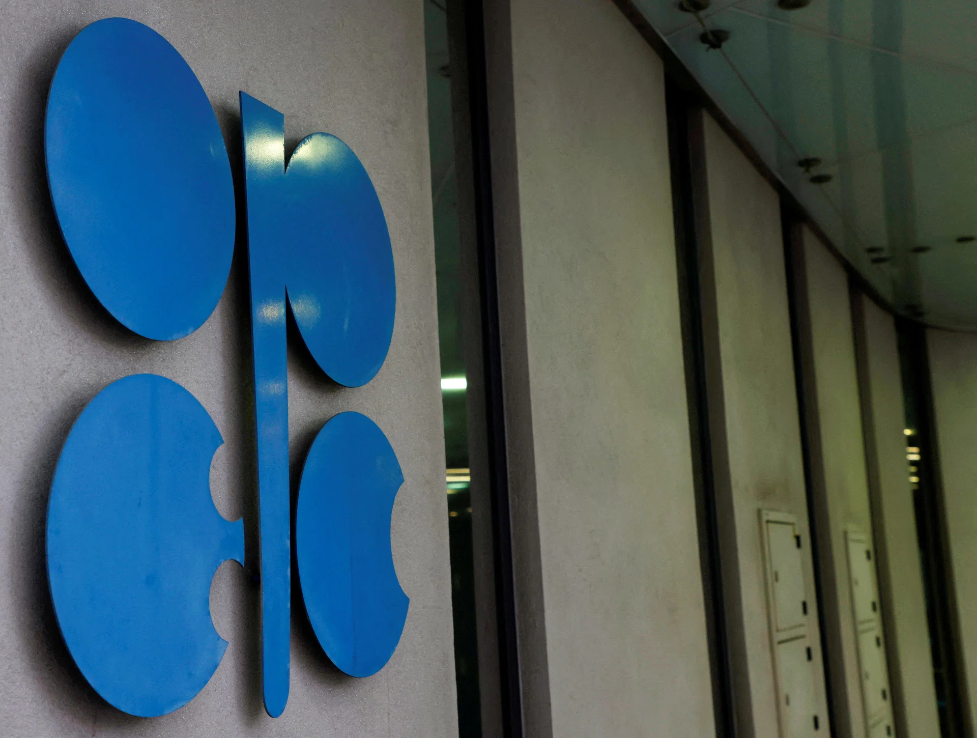 Oil settles up after Opec+ opts for modest output hike