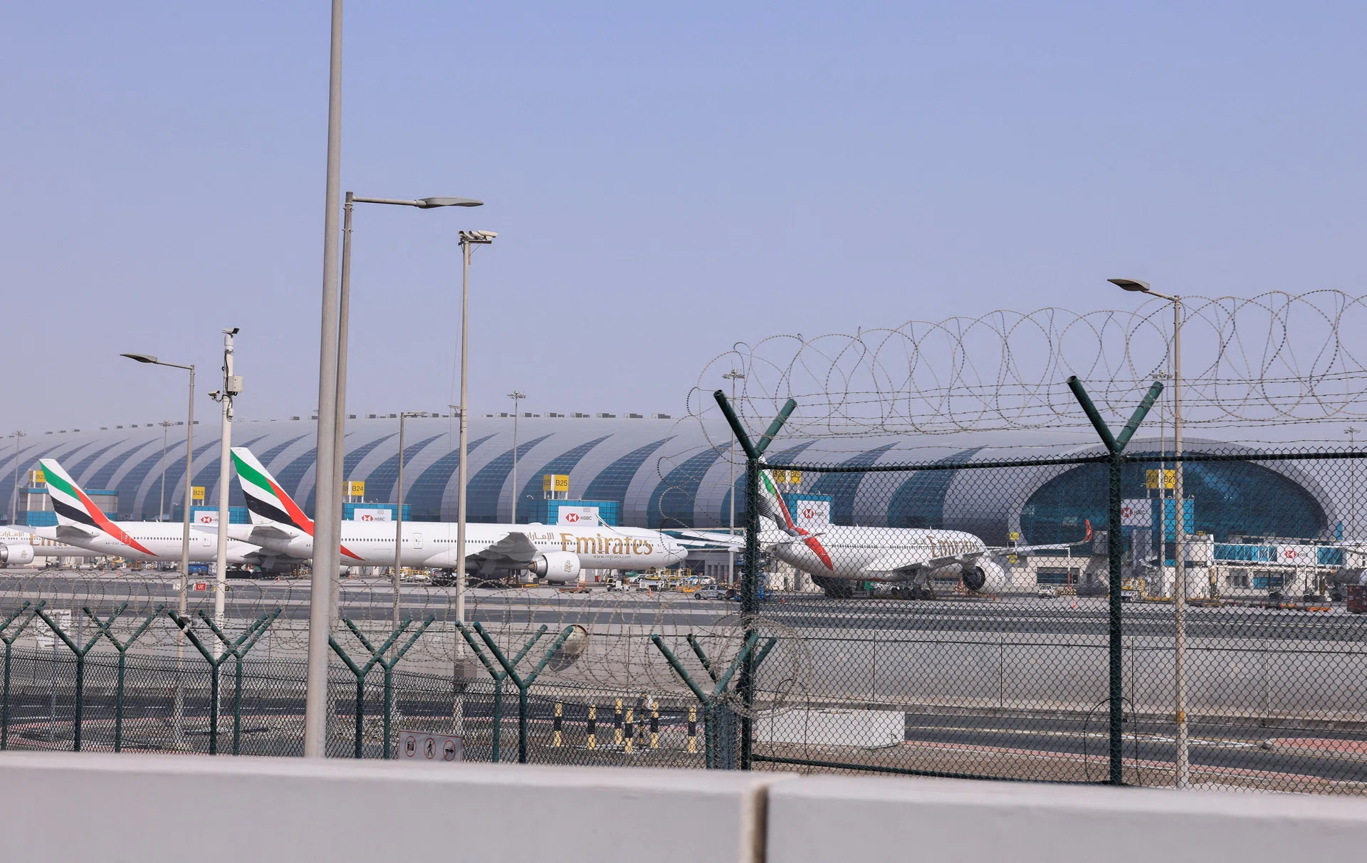 Emirates, Etihad Airways flights from UAE to Singapore available from Mar 4 amid Middle East conflict