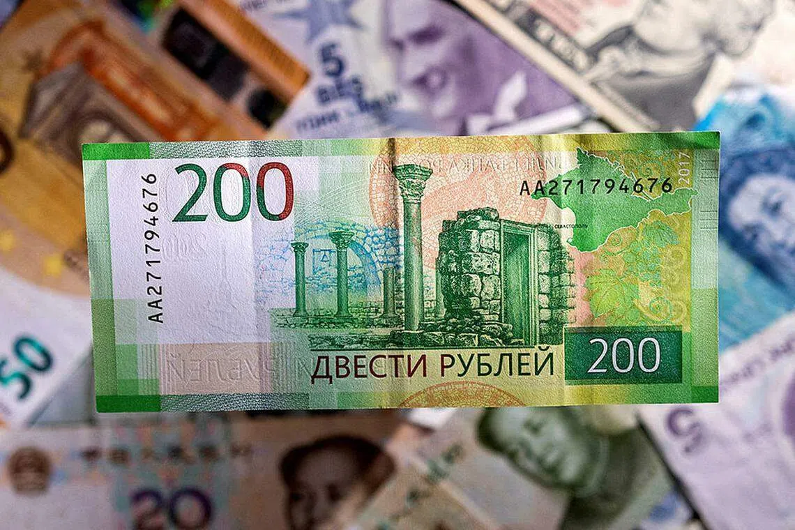 Russia to pay Eurobonds in roubles as long as reserves remain blocked