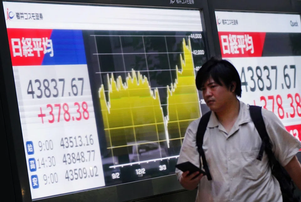 Tokyo and Seoul financial markets hit their own fresh peaks on Thursday, while Shanghai, Singapore, Taipei and Manila also rose.