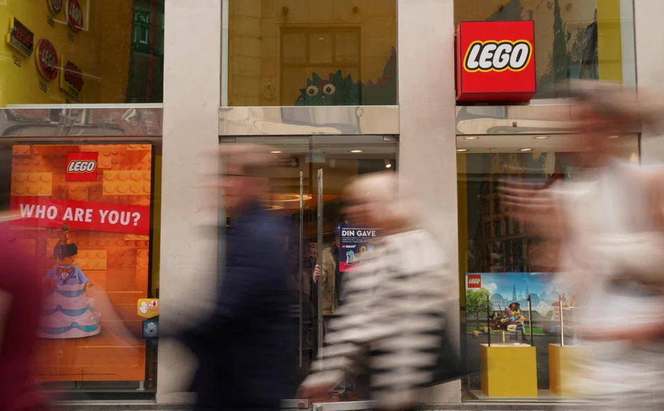 In the 1990s, the Lego Group suffered a crisis as management diversified into other areas, even as competitors attacked its core business of building blocks.