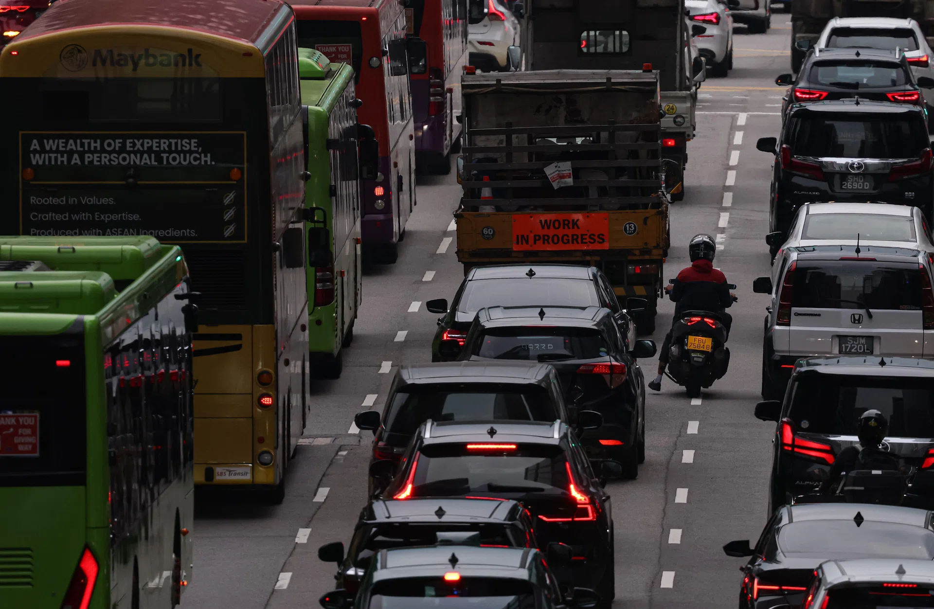 COEs for large cars up 4.3% at S$126,236, mainstream cars near S$125,000