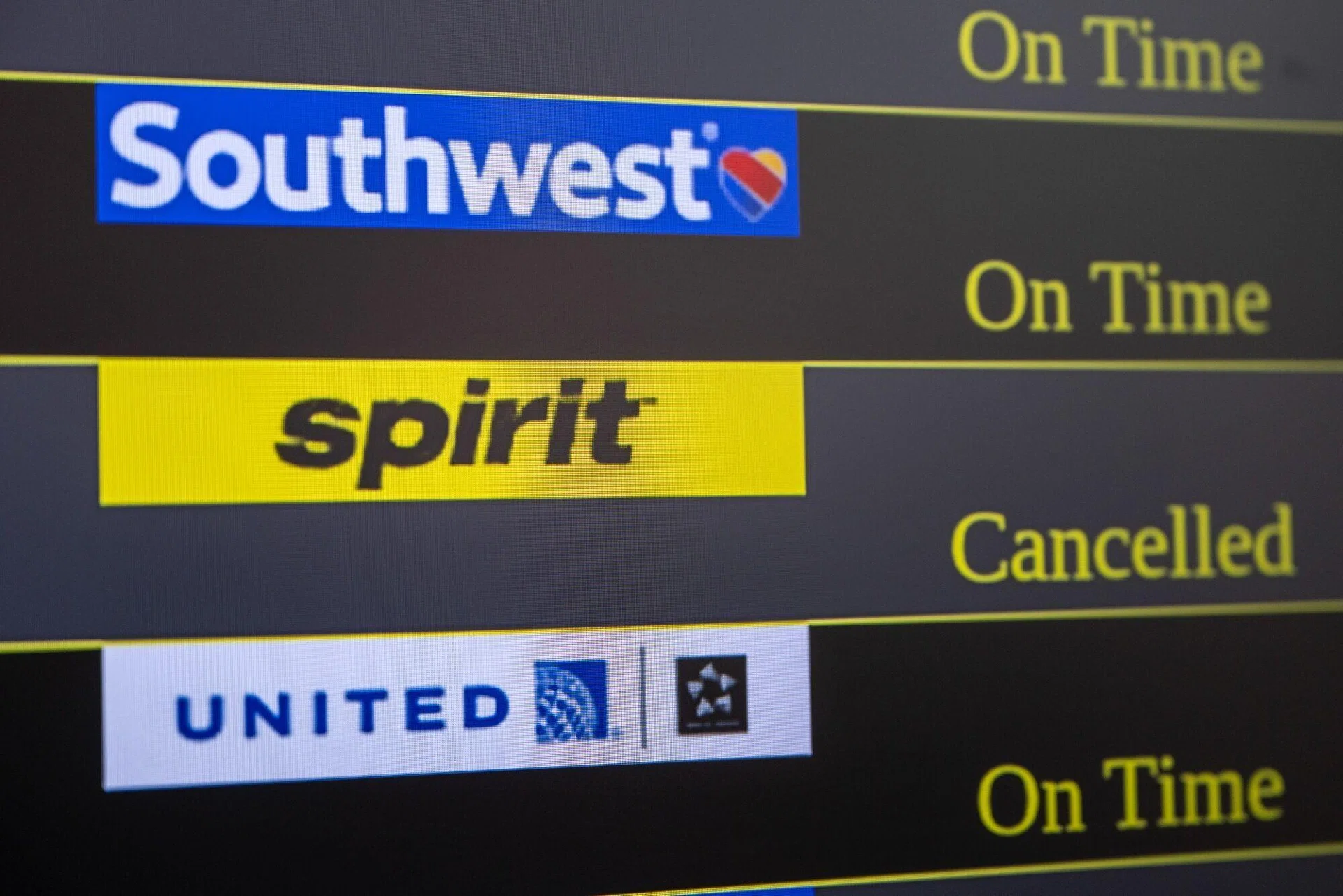 Airlines tackle fuel cost surge with price hikes, outlook cuts