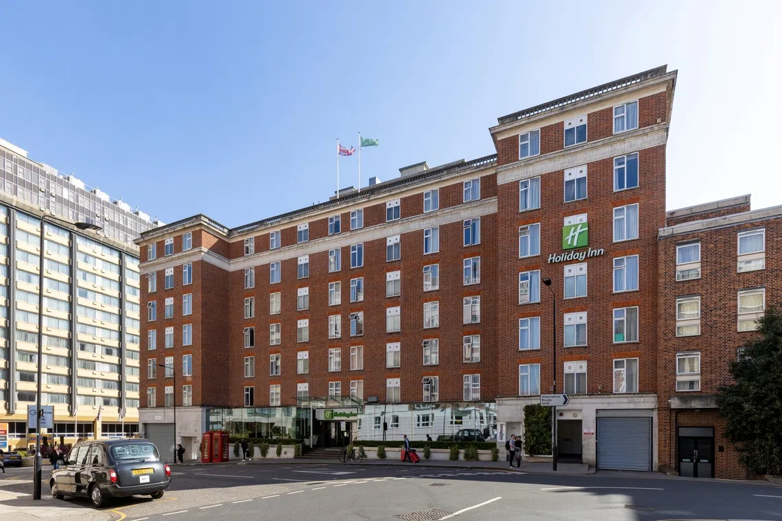 Holiday Inn London on Kensington High Street is freehold with 706 rooms, and is located a 15-minute walk from exhibition centre Olympia London.
