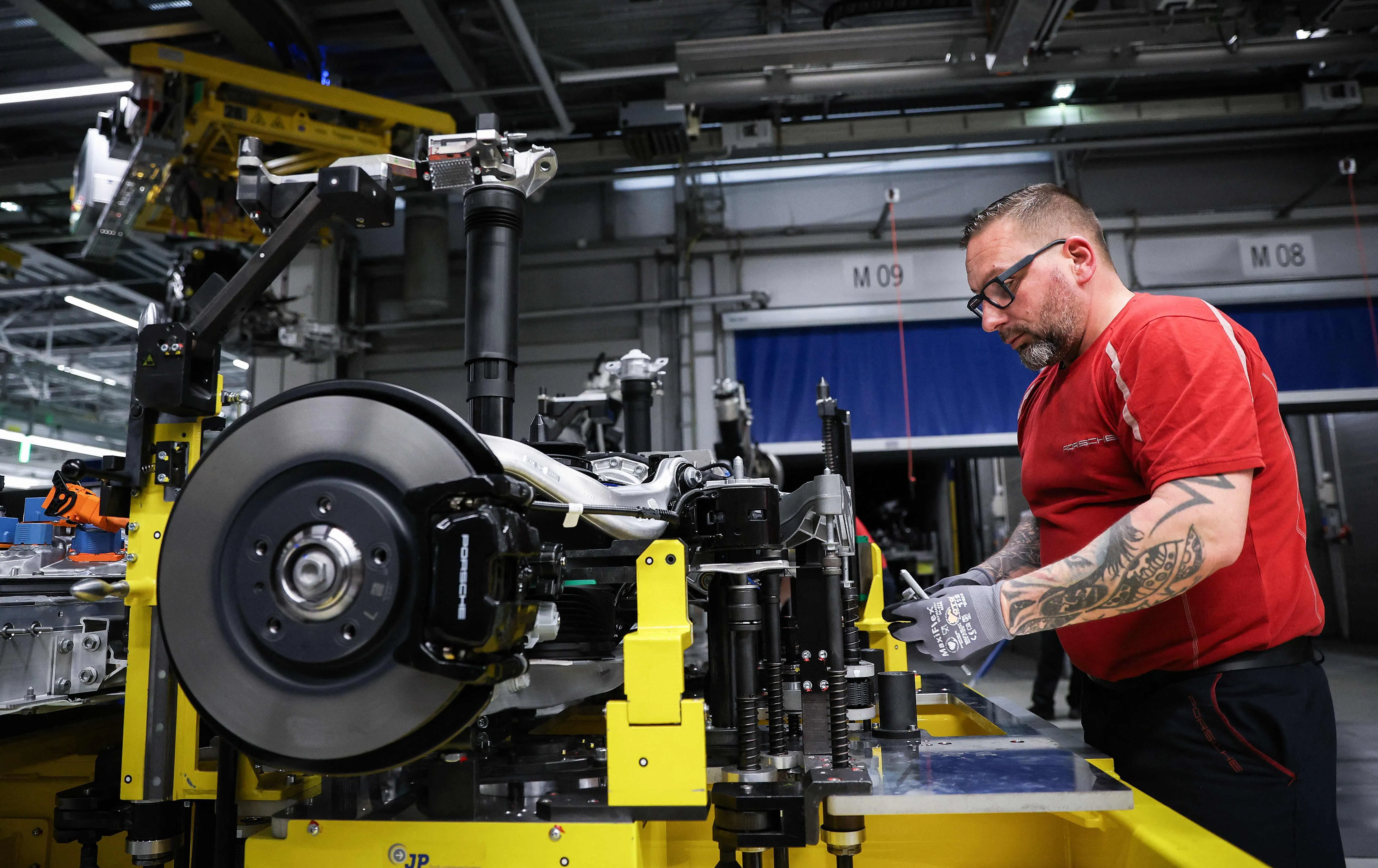 German producer prices fall more than expected in September