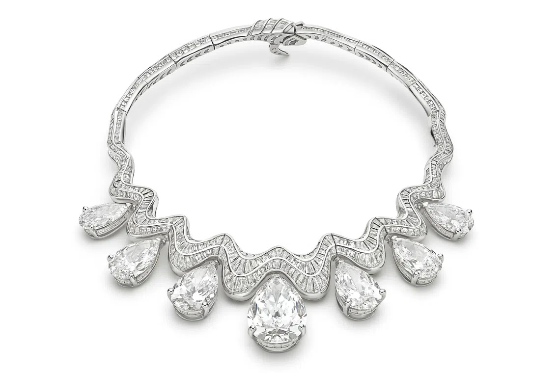 The Serpenti Aeterna necklace is the most precious high jewellery Bvlgari has ever crafted. 