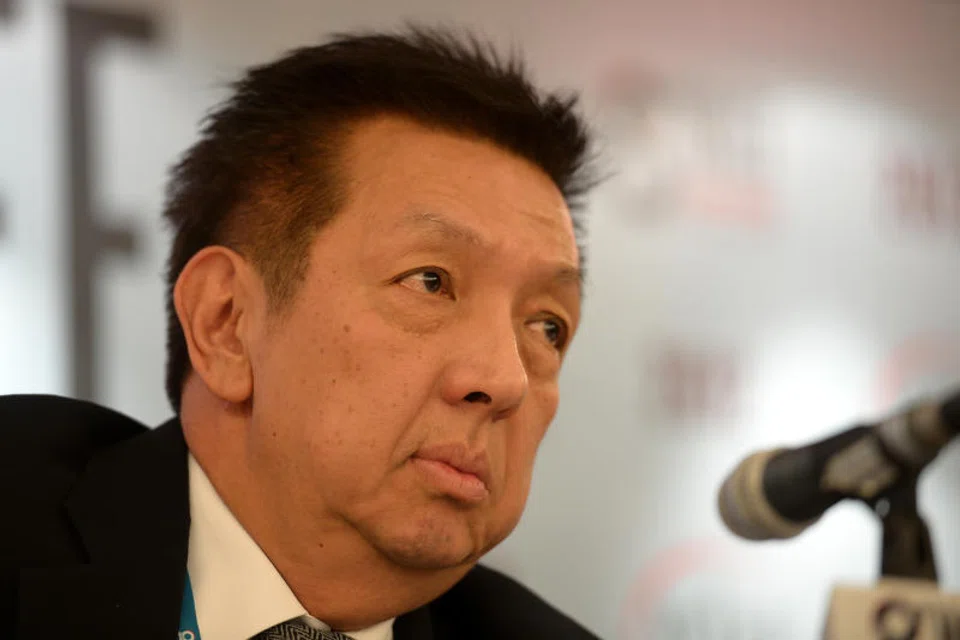 Self-made tycoon Peter Lim juggled odd jobs to put himself through school; he worked as a cab driver, cook and a waiter at a fast-food restaurant. 