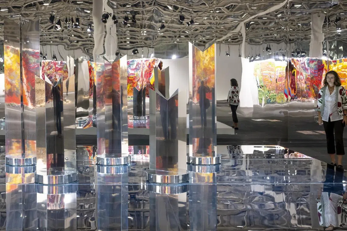 The artwork "Das Mechanische Ballett" (1966-2015) by German artist Heinz Mack, Art Basel 2025.