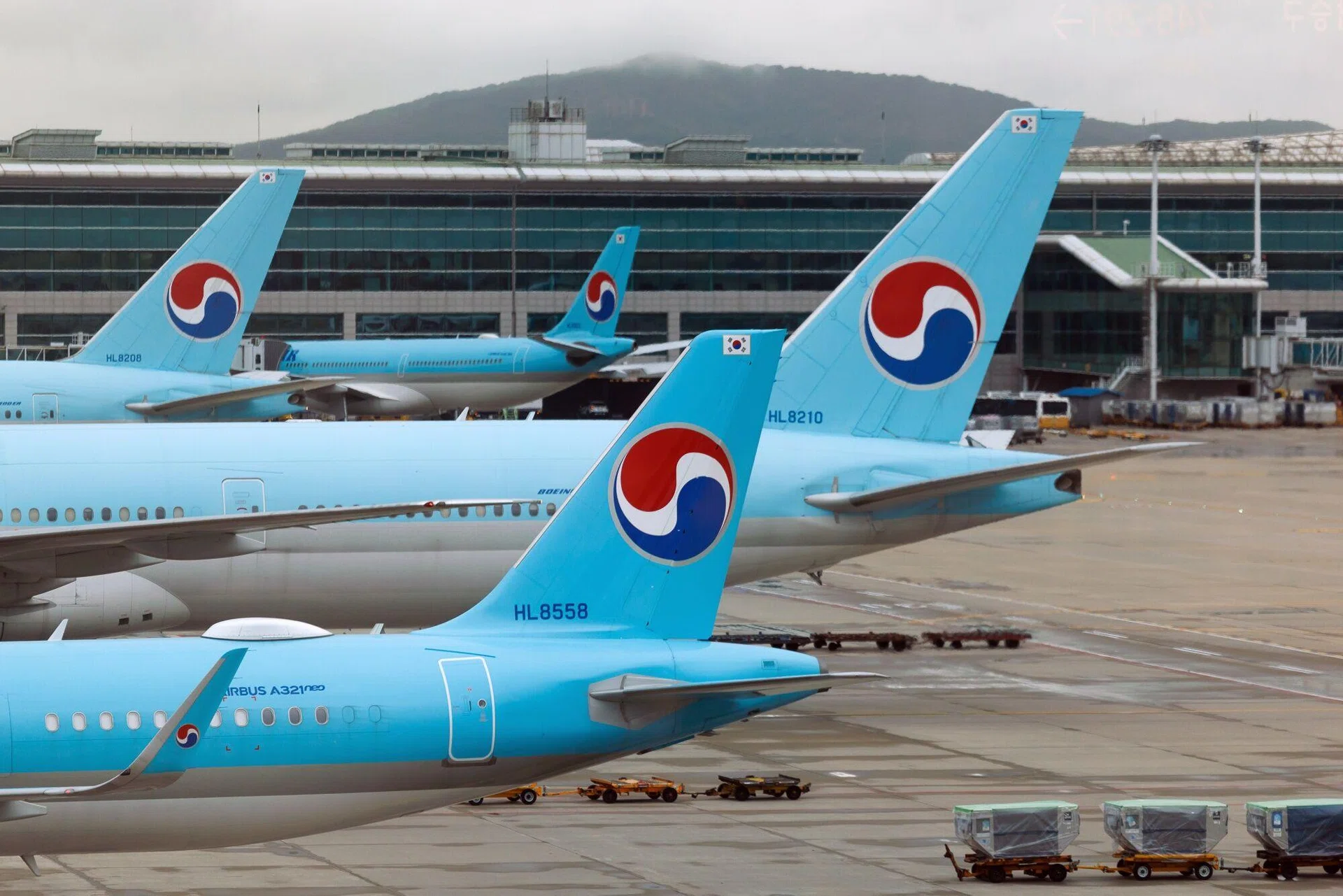Korean Air announces 103 Boeing jet order amid Trump-Lee summit