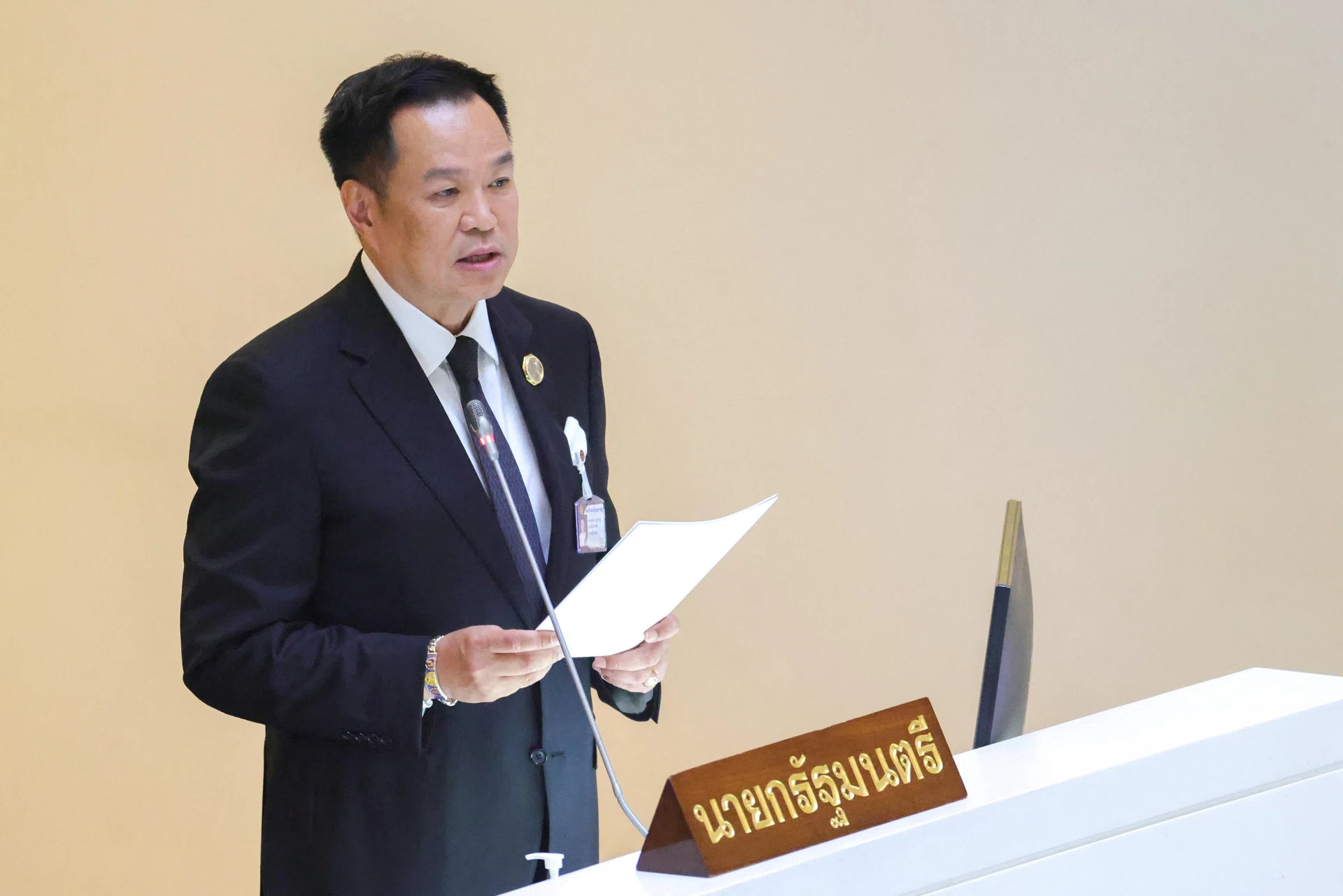 Thai PM promises broad economic reforms in policy address