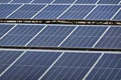 Singapore’s solar deployment has trebled since 2020 and is ahead of schedule. This means that the city-state is on track to meet its 2030 climate targets, says Senior Minister Teo Chee Hean. 