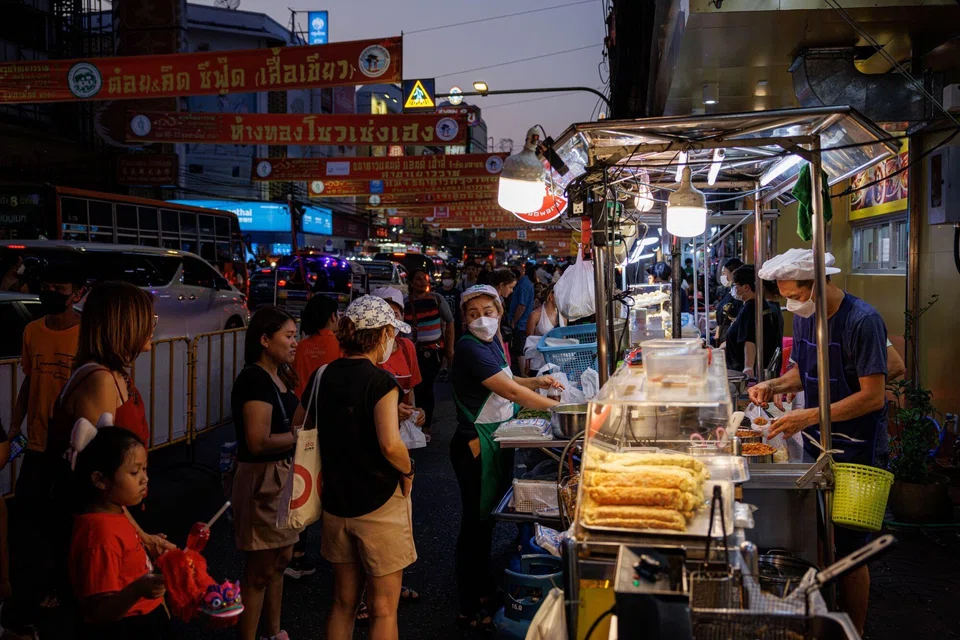 The core CPI increases 0.52 per cent year-on-year in January, versus a forecast rise of 0.57 per cent.