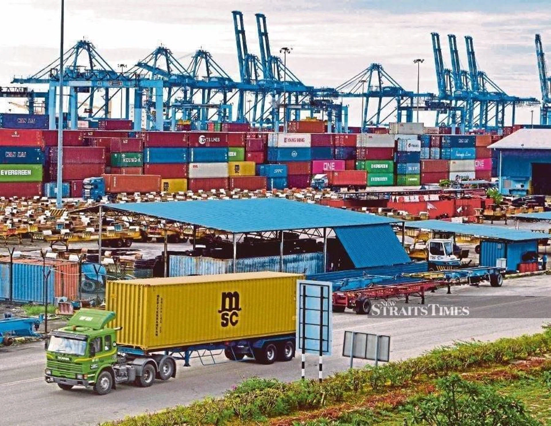 Malaysia’s export growth slows as trade with US declines