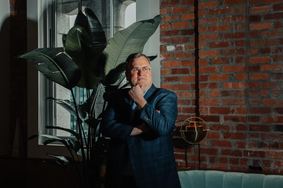 The way to navigate AI’s risks, says Hoffman, is by steering the world towards the positives. “I’m a tech optimist, not a tech utopian.” 