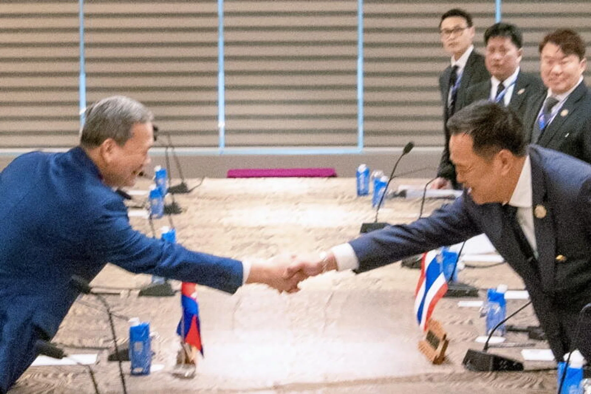 Cambodia and Thailand to disarm their border after Trump’s peace deal