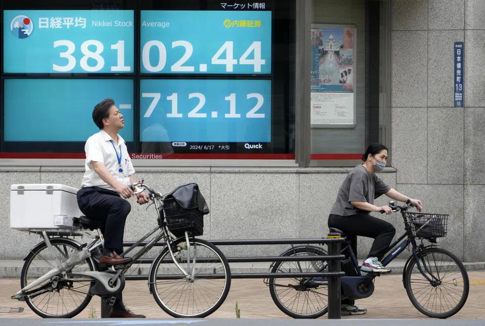 Tokyo edged up in the morning session as the Bank of Japan’s key Tankan survey of Japan’s largest manufacturers showed business confidence rose for the first time in two quarters.