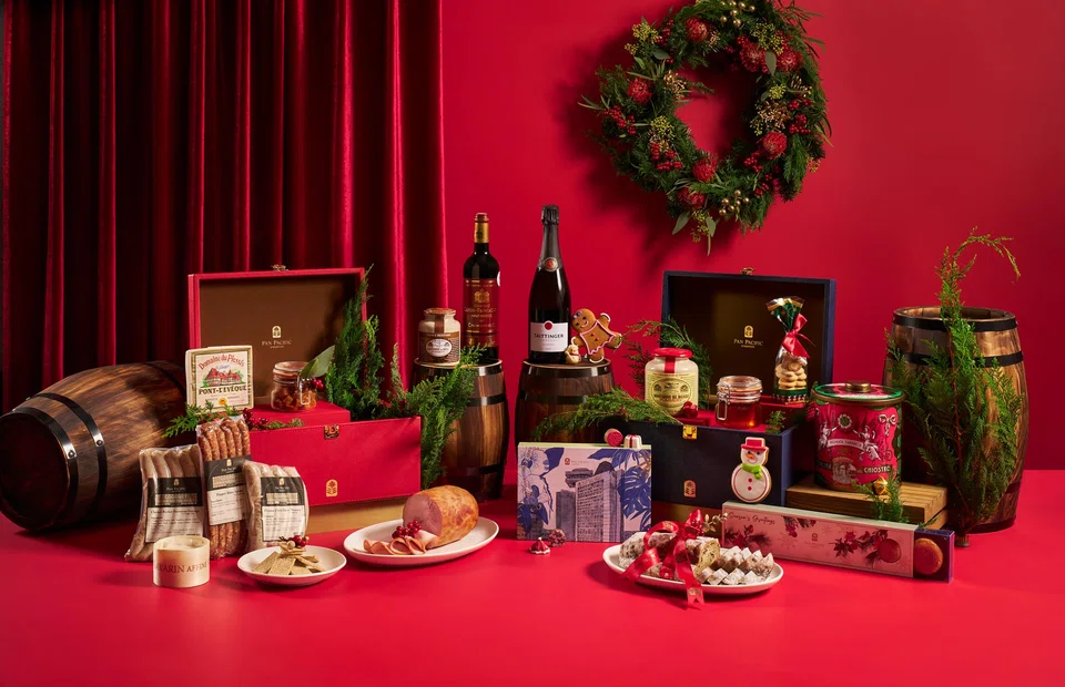 Festive hampers from Pan Pacific.