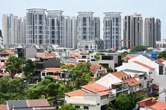 The Rest of Central Region leads in condo and private apartment sales, accounting for 50.5% of transactions.