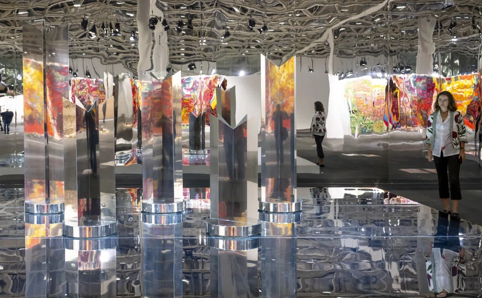 The artwork "Das Mechanische Ballett" (1966-2015) by German artist Heinz Mack at Art Basel 2025.