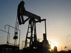 Oil rose on Thursday following news reports that Israeli embassies across the world have been placed on high alert due to increasing threats of an Iranian attack on Israeli diplomats.