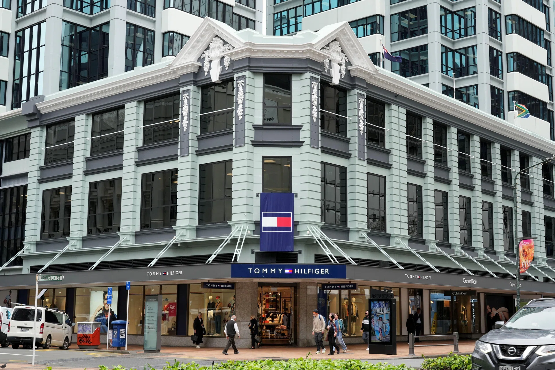 New Zealand consumer confidence hits highest level since June