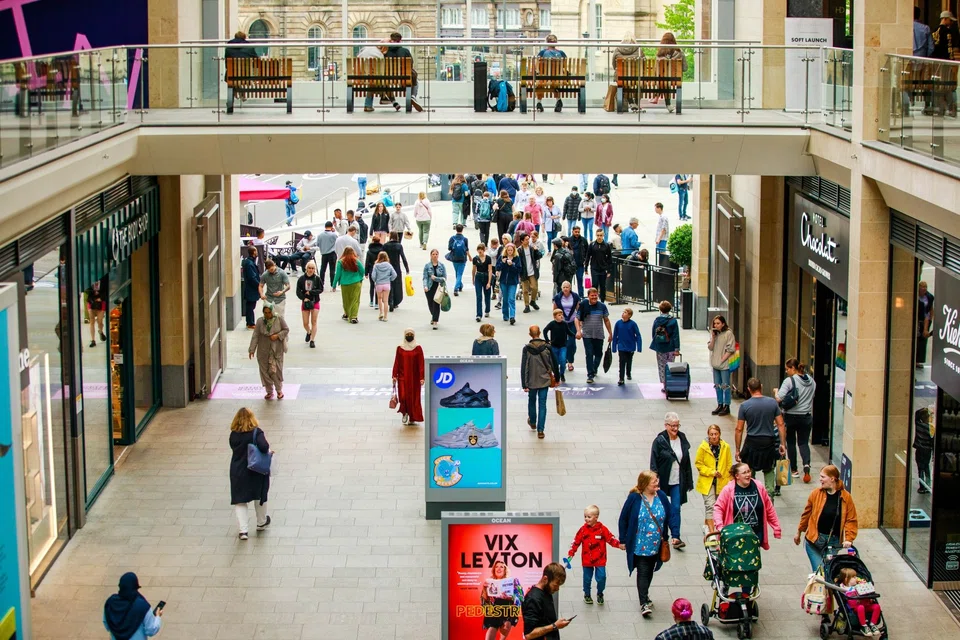 Spending remained flat when compared to a year ago, reflecting a sharp real-terms decline given the high rate of inflation.