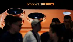 Apple’s performance has lifted China’s long-sluggish smartphone market, stuck in a rut even government subsidies could not shake, to 8% growth.