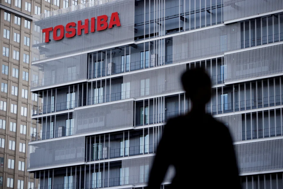 Toshiba said it would relocate office functions from central Tokyo to Kawasaki, west of the capital, and target an operating profit margin of 10 per cent in three years.