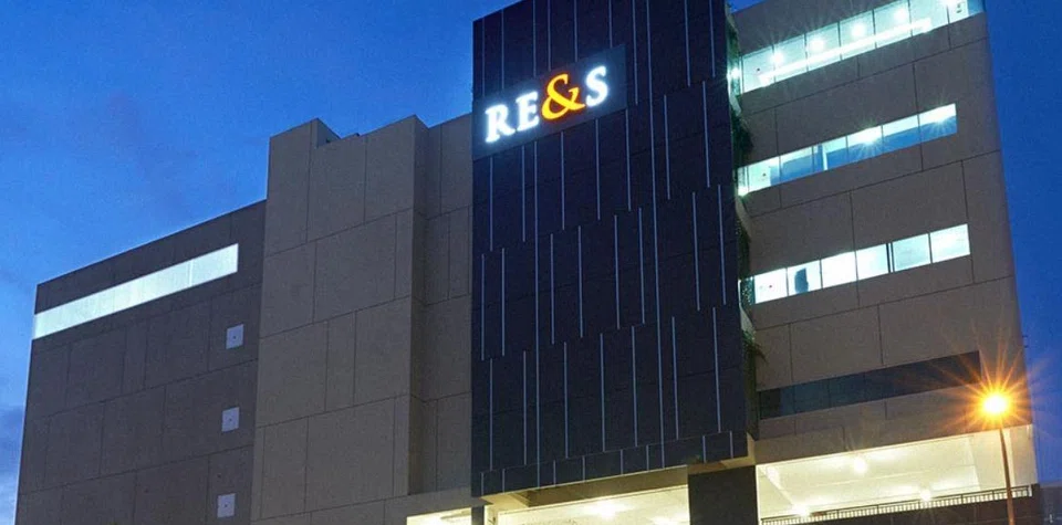 RE&S gets a privatisation offer from special purpose vehicle managed by Southern Capital Group.