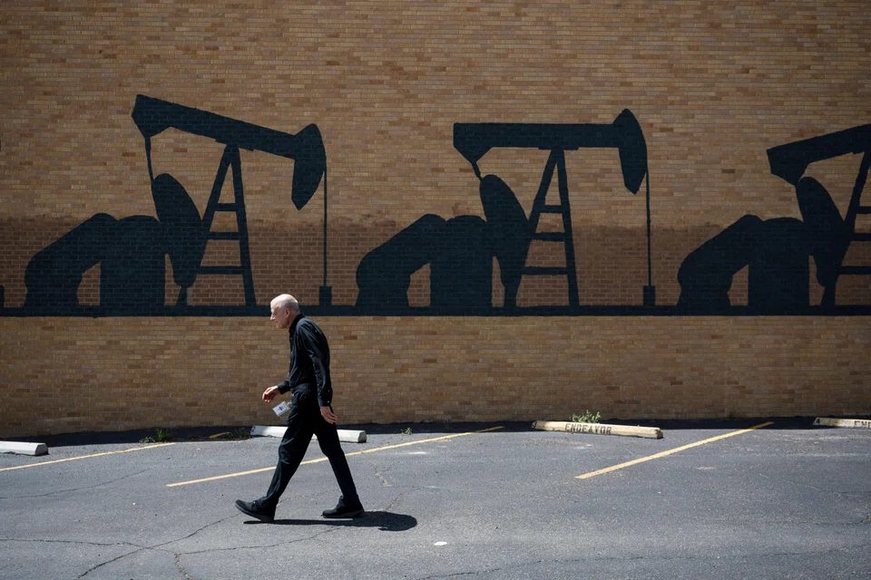 Brent crude futures fell US$1.03, or 1.6 per cent, to US$62.34 a barrel by 1.30 pm ET (1830 GMT).