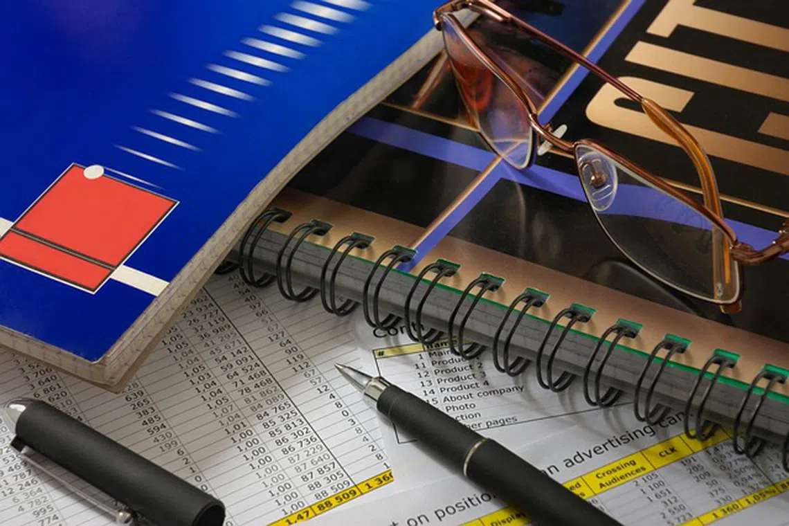 For investors the risk focus has shifted from the rising cost of capital to refinancing. Some companies are rolling over debt early even at higher rates, to avoid potentially not being able to do so at all later on.