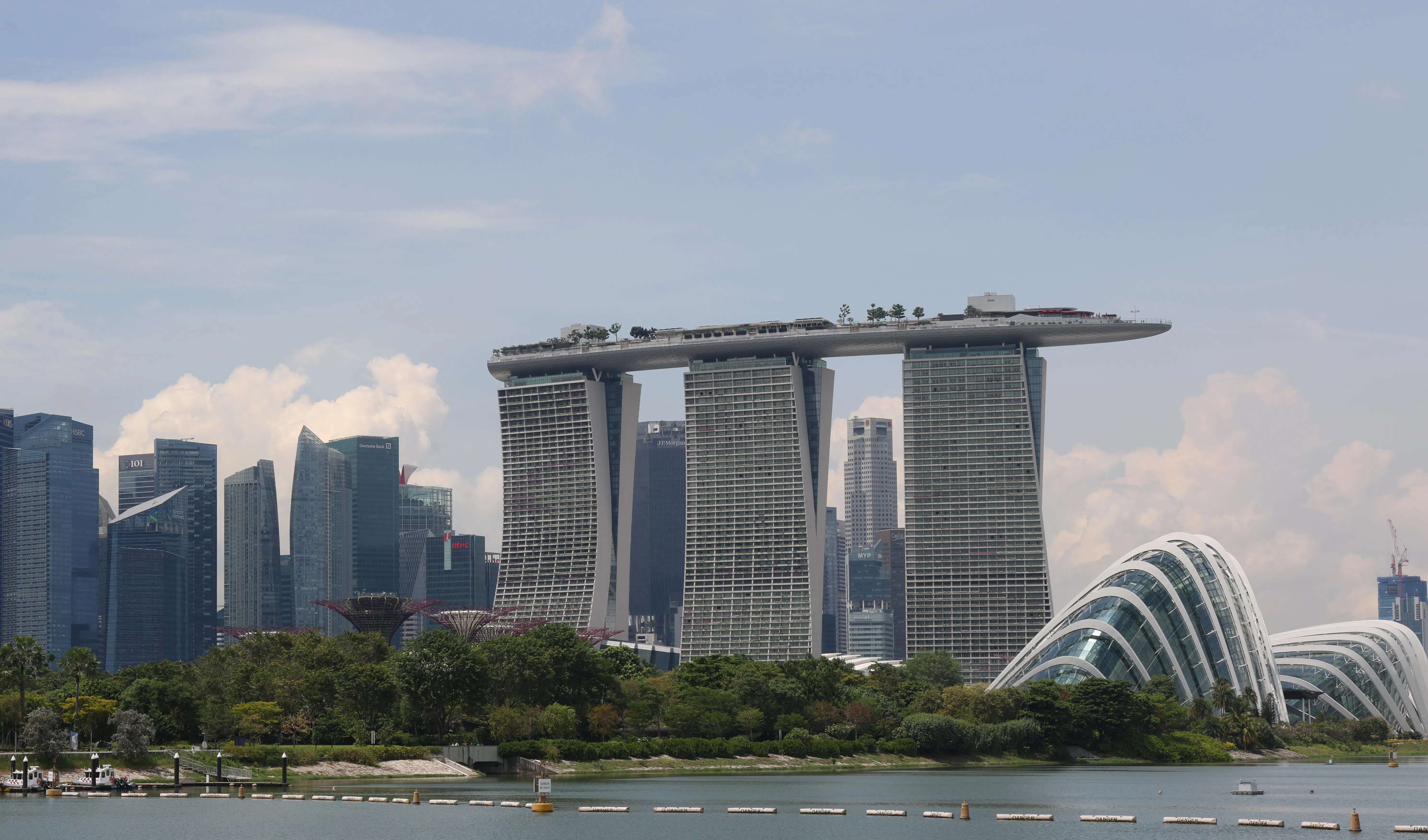 华侨银行(OCBC)：1月表现强劲，海指(STI)有望再创年度新高，未来仍有上涨空间- The Business Times