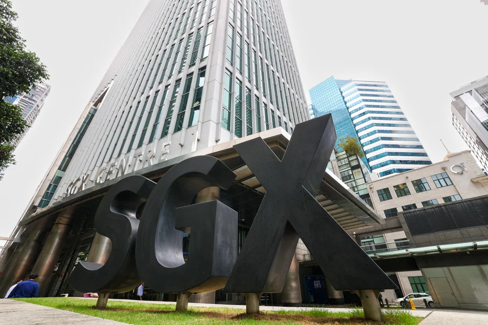 The top gainer on the STI was Yangzijiang Shipbuilding, increasing 3% or S$0.07 to S$2.41.