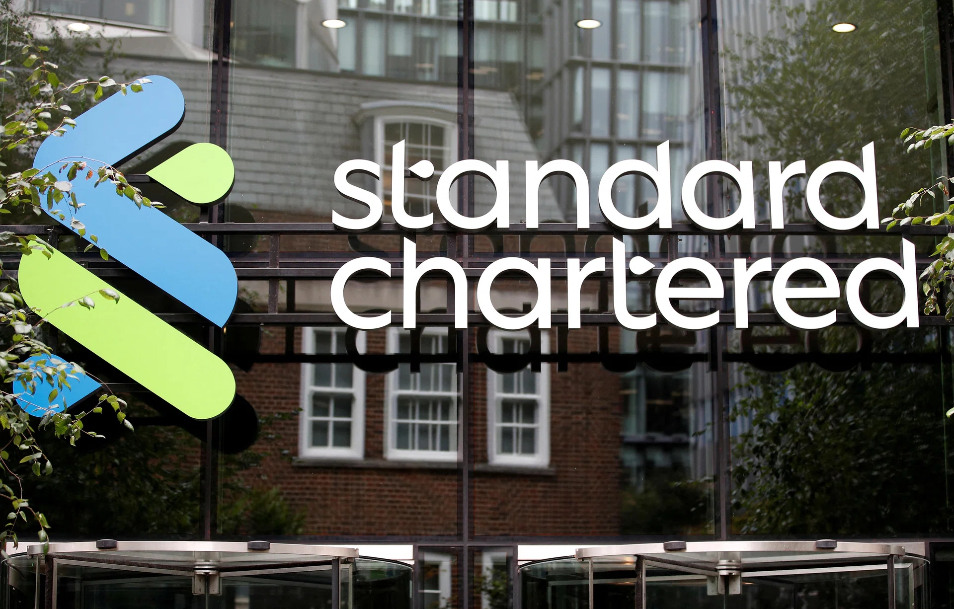 StanChart brings maximum interest rate on savings account to record 8. ...