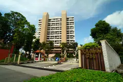 The 314-unit property is located at 2,4,6,8,10,12 Kensington Park Drive.