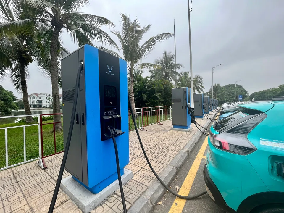 V-Green, of which VinFast founder and chief executive Pham Nhat Vuong owns a 90% stake, committed to directly investing in one-fifth of the planned stations in 2025.