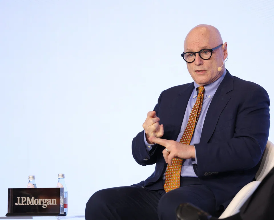 Bruce Kasman, chief economist at JPMorgan, thinks there are not enough investments in the Asia tech sector to sustain growth in the overall economy.