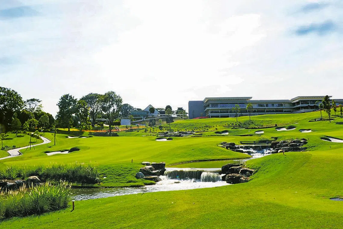 All so spectacular at the new, new course