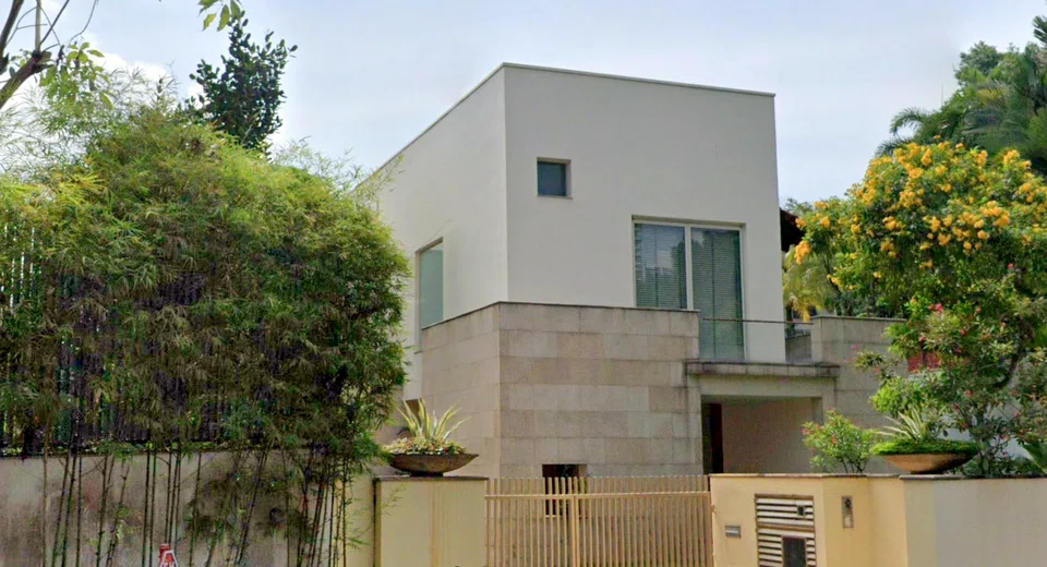 This freehold bungalow in a cul de sac in Leedon Park is changing hands at S$34 million or S$2,229 psf on the land area of 15,256 sq ft. 