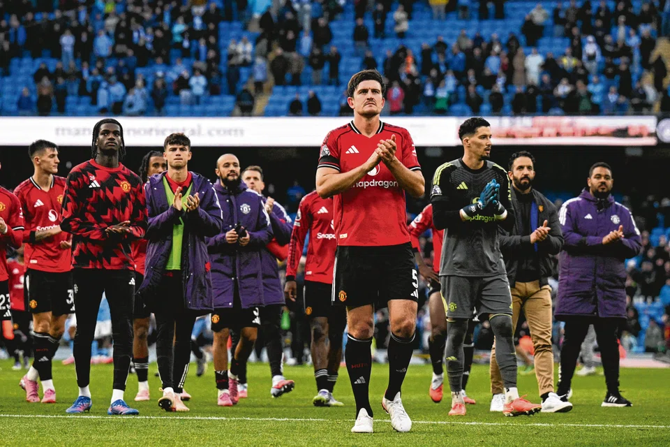 Manchester United expects revenue of between £640 million and £660 million for its fiscal 2026, compared with £666.5 million reported for the year ended Jun 30.