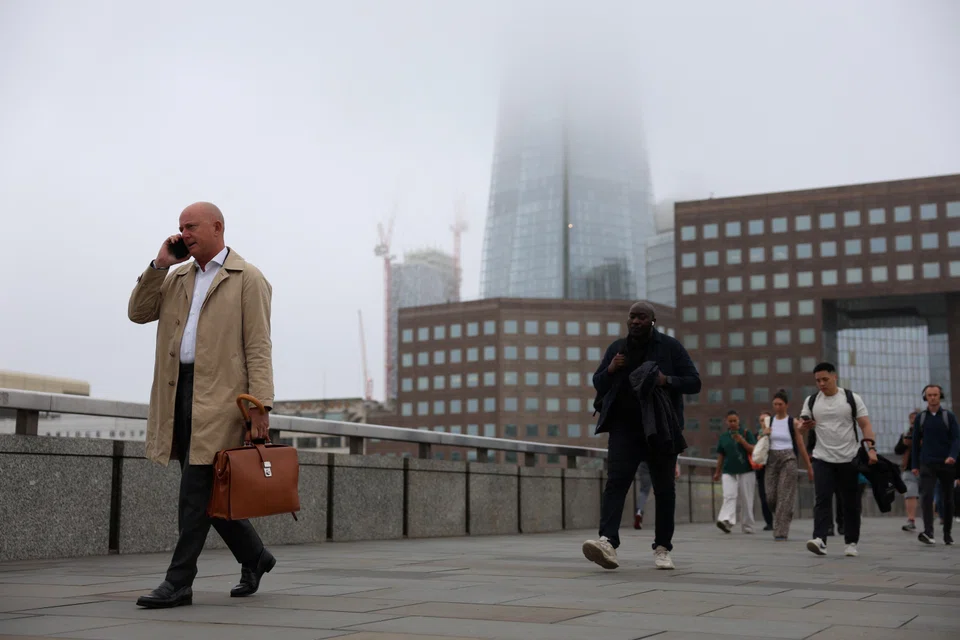 Incomes Data Research said on Thursday that the median pay settlement awarded by major employers dropped to 4.0 per cent in the three months to July, the lowest since August 2022 and down from 4.8 per cent in the three months to June.