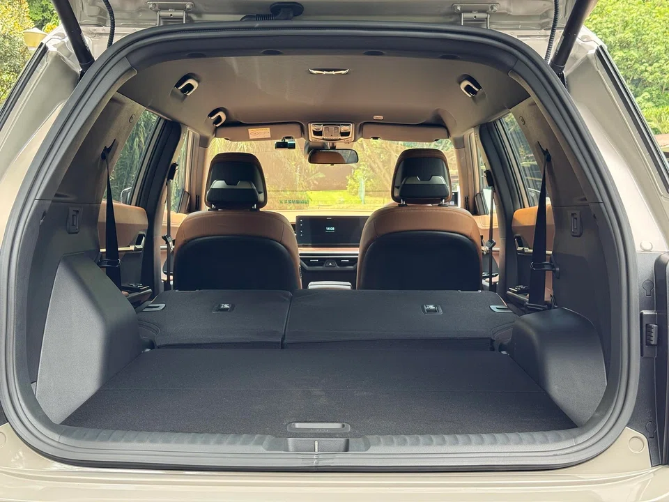 Torres EVX 是一款中型运动型多用途车 (SUV)，来自韩国，搭载一台 204 马力的前轮驱动电机。