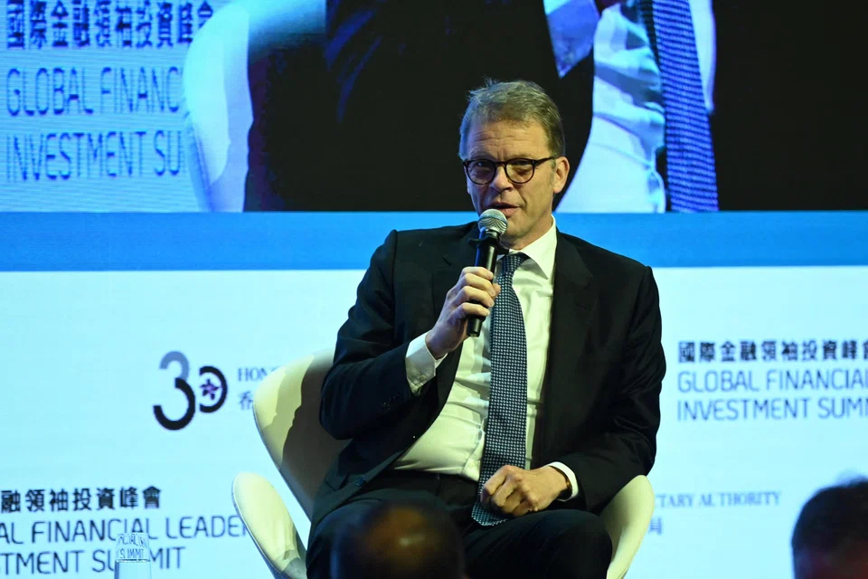 Christian Sewing, chief executive officer of Deutsche Bank, has pledged to cut expenses and improve profitability, but wage inflation as well as other costs to fix client service problems have made that goal harder to reach. 