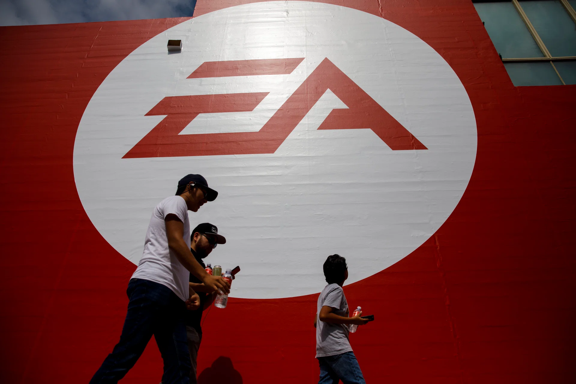 Electronic Arts nears takeover by Silver Lake, PIF