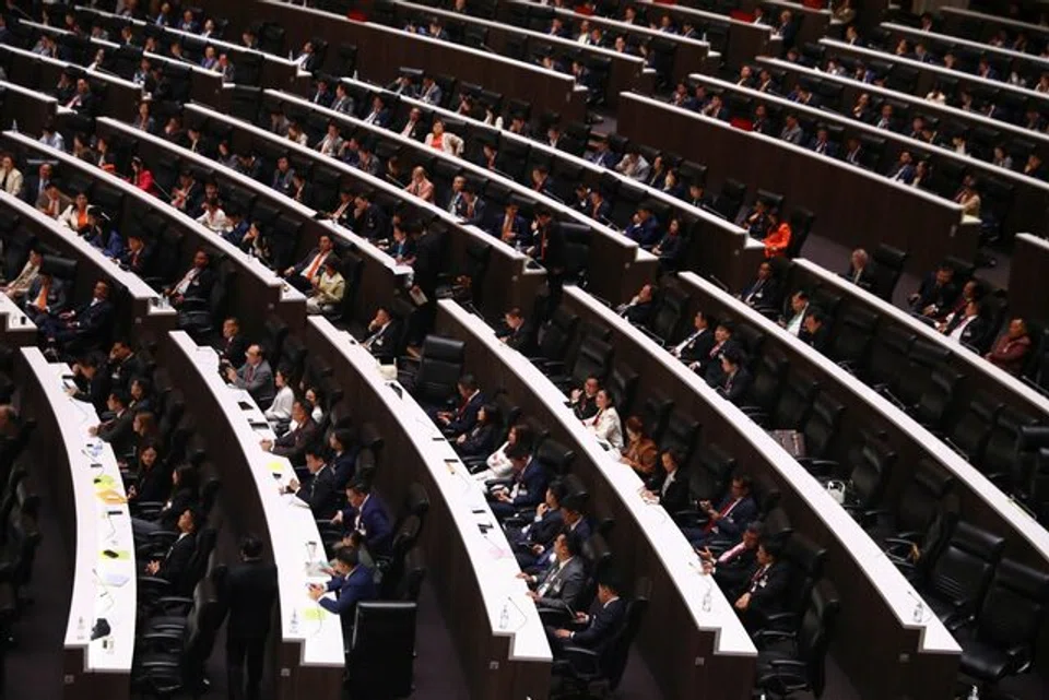 After a one-day debate by lawmakers to scrutinise the much-criticised handout scheme, the budget passed with 297 votes in favour and 164 against as the Pheu Thai Party-led government commands a majority in the House of Representatives.