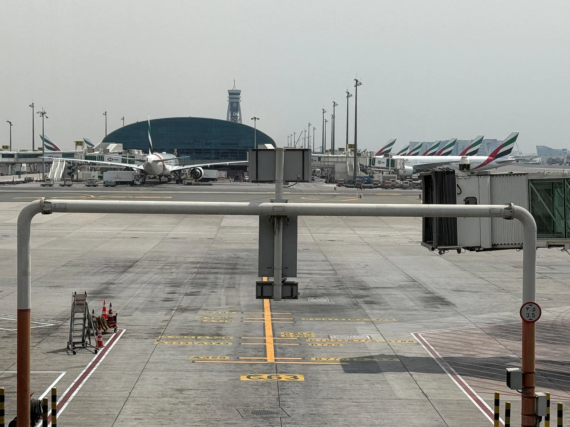 Dubai airport passenger traffic drops 66% in March on Iran war