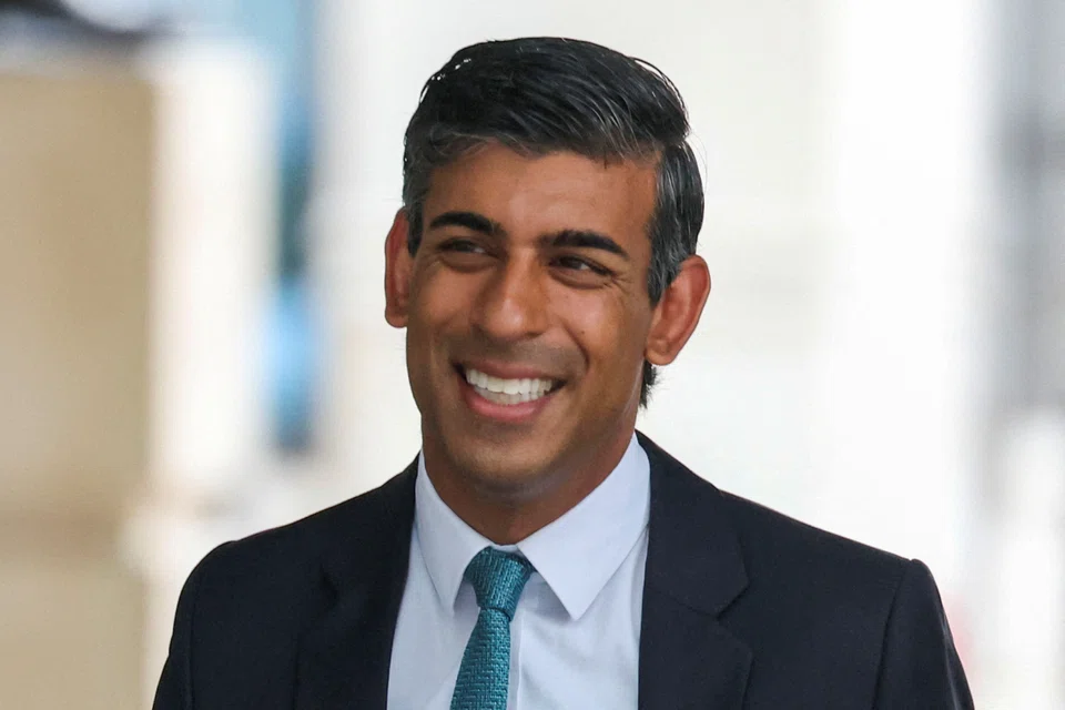 Former British finance minister Rishi Sunak has emerged as an early favourite to succeed Liz Truss. 