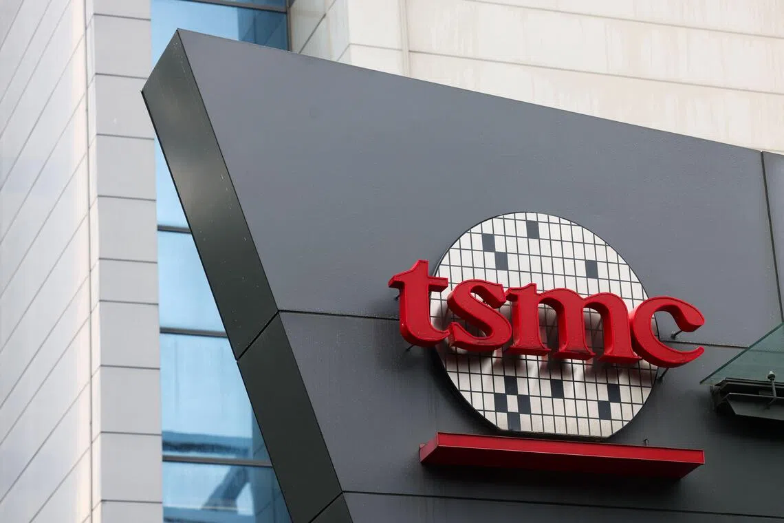 TSMC says former senior vice-president Lo Wen-jen Lo is highly likely to leak or transfer its trade secrets to Intel.