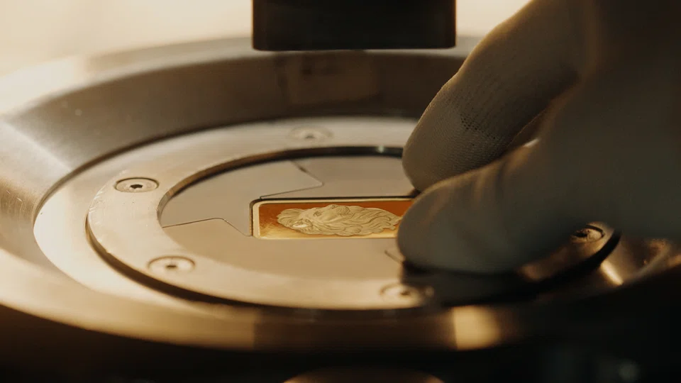 The gold bars are available in sizes ranging from 1 g to 1 kg, and are exempt from the goods and services tax in Singapore.