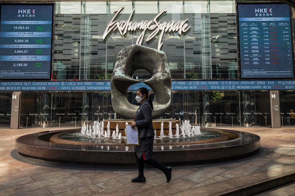 The Hang Seng Index climbed 1.41 per cent or 293.63 points to 21,163.15.